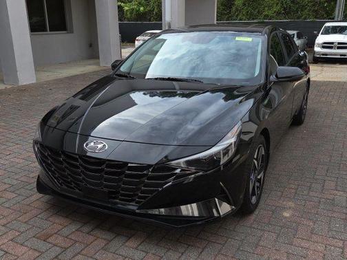 Onyx Black 2023 Hyundai ELANTRA Limited