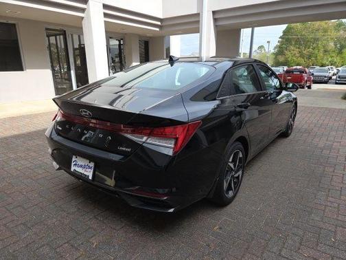 Onyx Black 2023 Hyundai ELANTRA Limited
