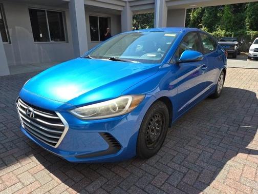 2018 Hyundai ELANTRA SE