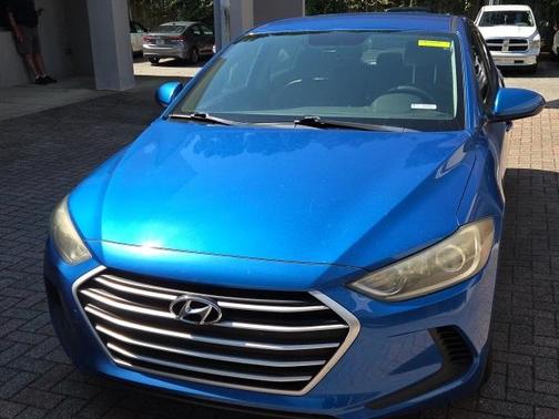 2018 Hyundai ELANTRA SE