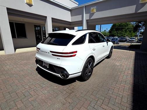 Pearl 2022 Genesis GV70 2.5T
