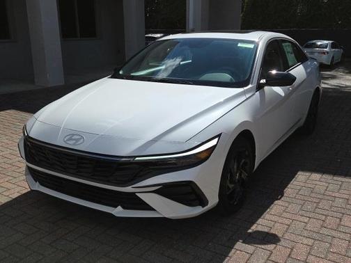 2026 Hyundai ELANTRA SEL