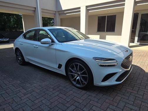 2026 Genesis G70 2.5T Standard