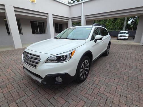 Crystal White Pearl 2015 Subaru Outback 2.5i Limited