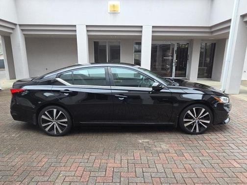 2020 Nissan Altima 2.5 SR