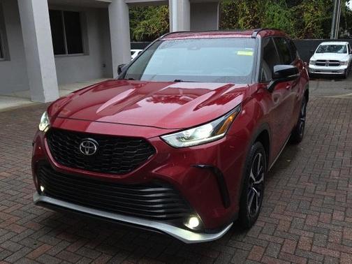 2022 Toyota Highlander XSE