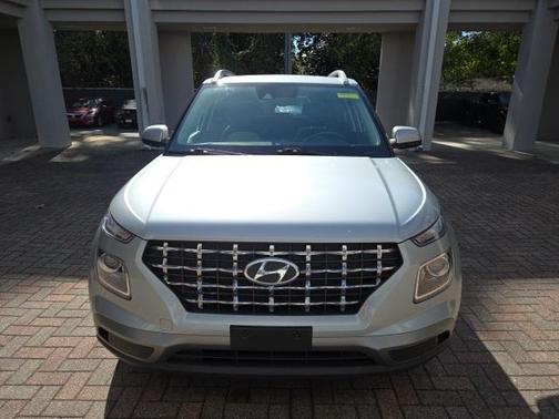 2020 Hyundai VENUE SEL