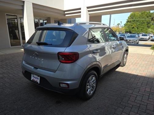 2020 Hyundai VENUE SEL