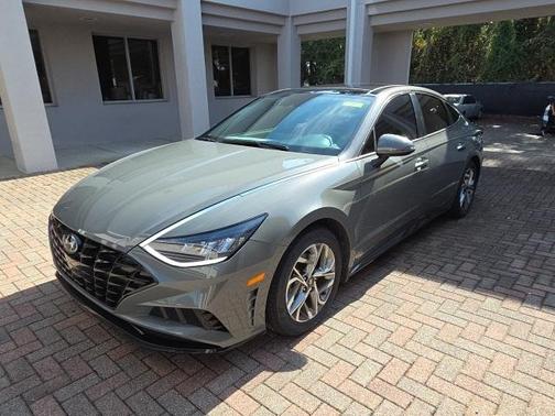 2022 Hyundai SONATA SEL
