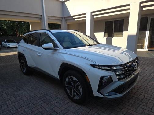 2026 Hyundai TUCSON SEL Premium