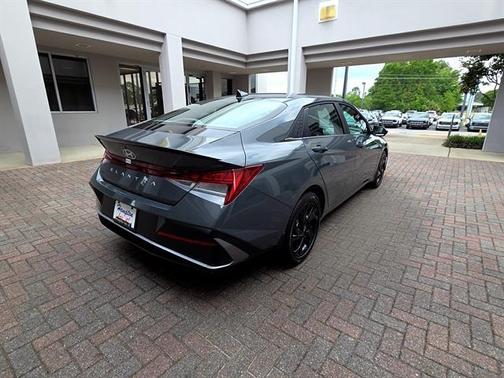 Gray Pearl 2026 Hyundai ELANTRA SEL SPORT PREMIUM