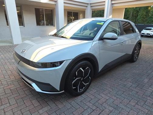 2022 Hyundai IONIQ 5 SEL