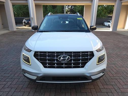 2022 Hyundai VENUE Limited