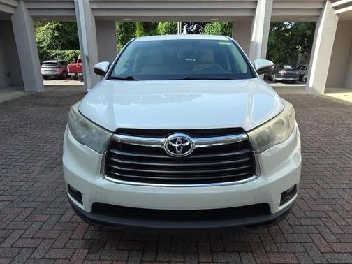 2016 Toyota Highlander LE