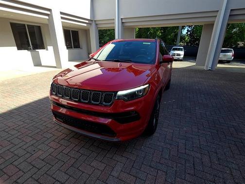 Redline 2 Coat Pearl 2023 Jeep Compass Limited