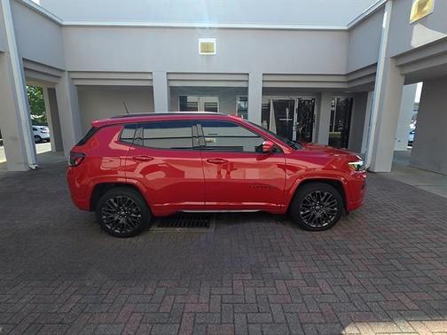 Redline 2 Coat Pearl 2023 Jeep Compass Limited