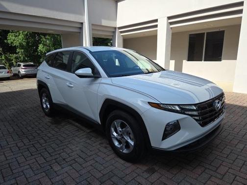 2024 Hyundai TUCSON SE