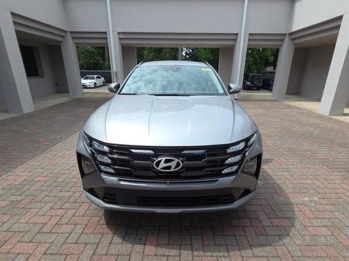 Shimmering Silver Metallic 2026 Hyundai TUCSON Hybrid SEL