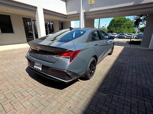 Gray Pearl 2026 Hyundai ELANTRA SEL Sport
