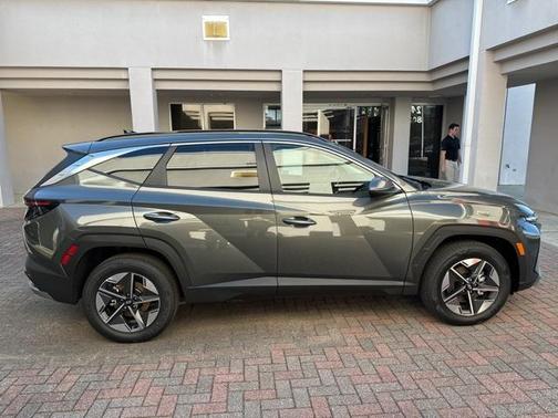 2025 Hyundai TUCSON Hybrid SEL Convenience