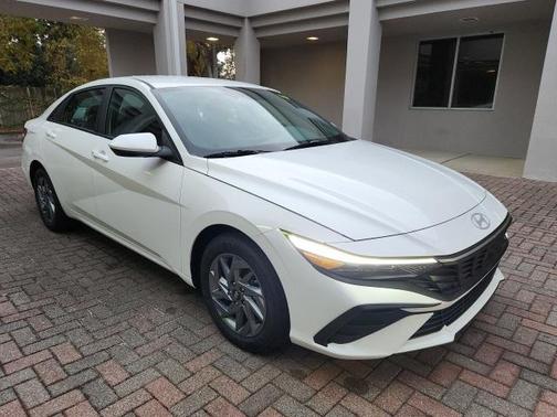 2025 Hyundai ELANTRA HEV Blue
