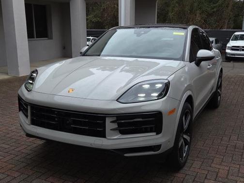 2024 Porsche Cayenne AWD