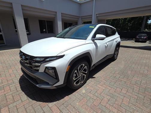 Serenity White Pearl 2026 Hyundai TUCSON Limited