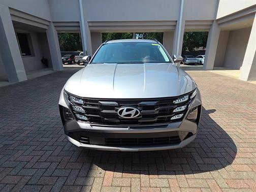 Shimmering Silver Metallic 2026 Hyundai TUCSON Hybrid SEL