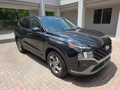 2022 Hyundai SANTA FE SE