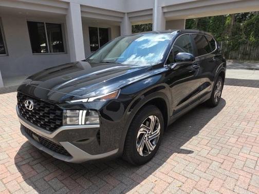 2022 Hyundai SANTA FE SE