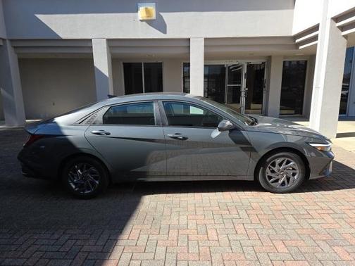 2026 Hyundai ELANTRA HEV Blue