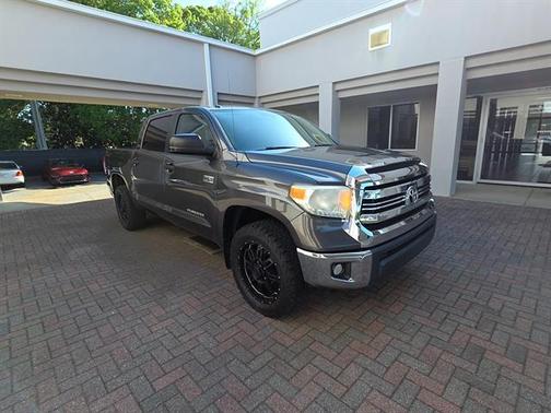 Magnetic Gray Metallic 2016 Toyota Tundra SR5