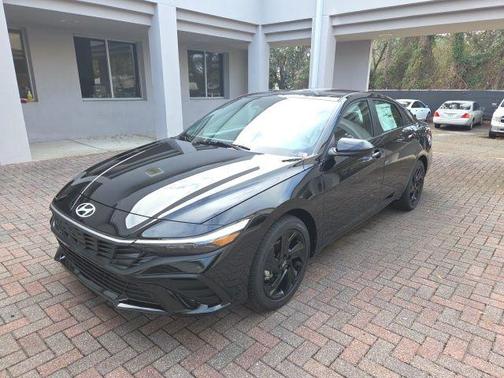 Abyss Black Pearl 2026 Hyundai ELANTRA SEL Sport