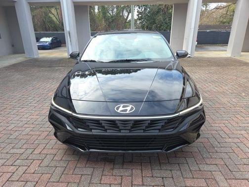 Abyss Black Pearl 2026 Hyundai ELANTRA SEL Sport