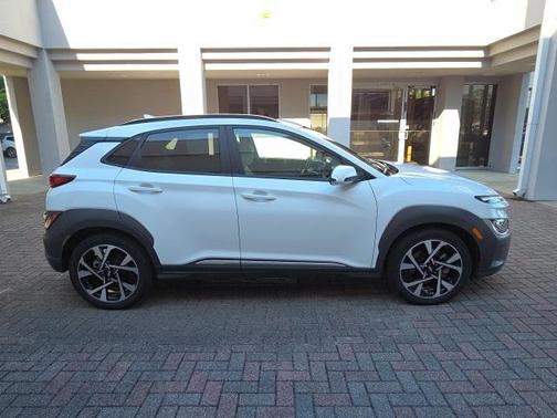 2022 Hyundai KONA Limited