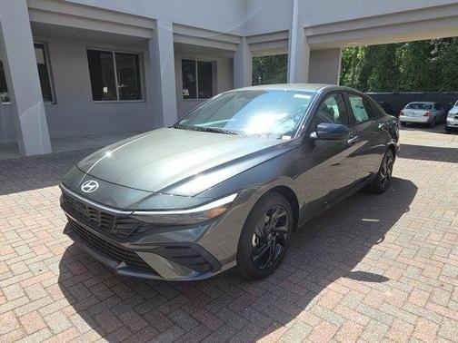 Amazon Gray 2026 Hyundai ELANTRA SEL Sport