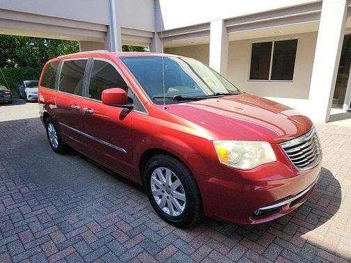 2014 Chrysler Town & Country Touring