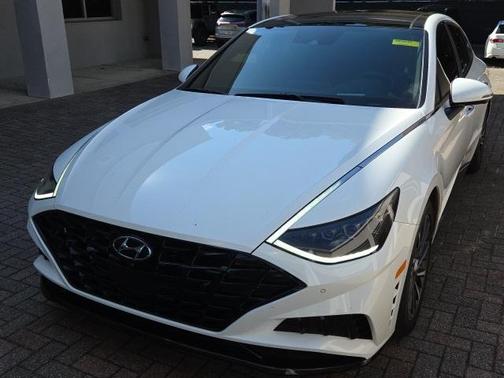 2023 Hyundai SONATA Limited