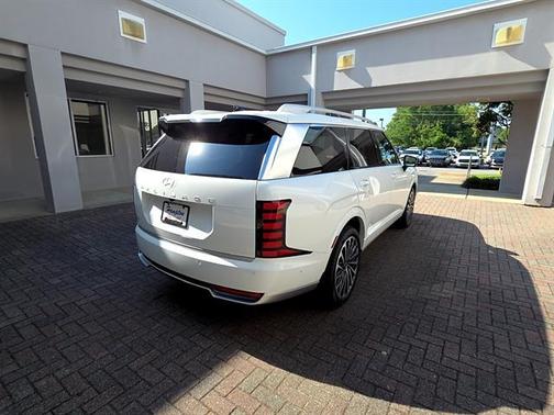 Pearl 2026 Hyundai Palisade Hybrid Calligraphy