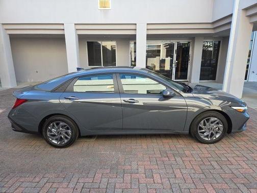 2026 Hyundai ELANTRA HEV Blue