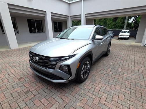 Shimmering Silver Metallic 2026 Hyundai TUCSON SEL