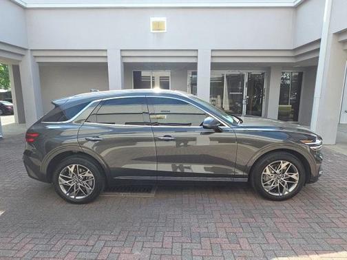 2023 Genesis GV70 2.5T