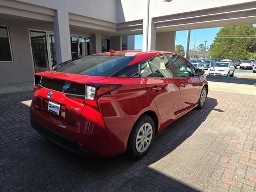 2019 Toyota Prius L