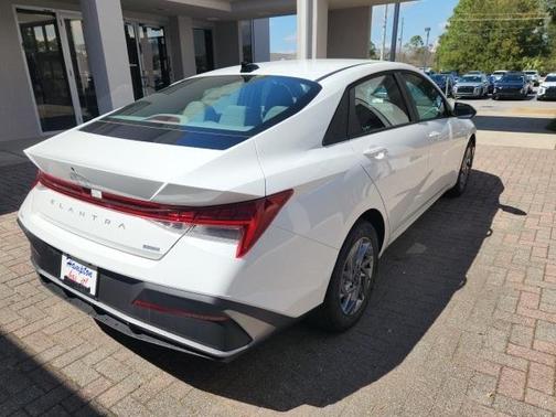 2025 Hyundai ELANTRA HEV Blue