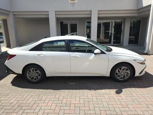 2025 Hyundai ELANTRA HEV Blue