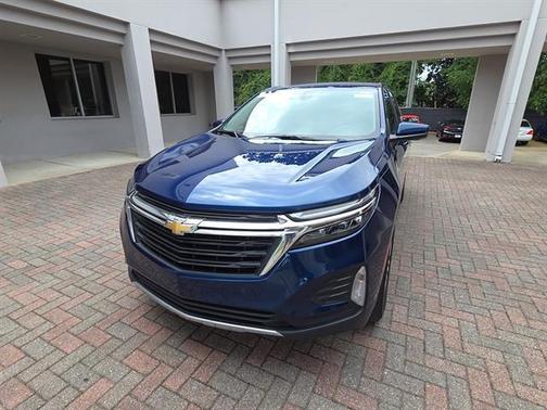 Blue 2022 Chevrolet Equinox 1LT