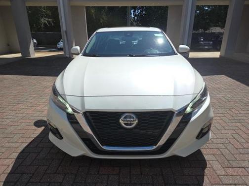 2020 Nissan Altima 2.0 Platinum