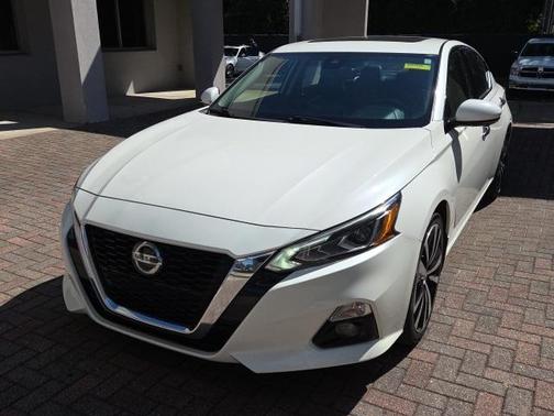 2020 Nissan Altima 2.0 Platinum