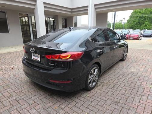 2017 Hyundai ELANTRA Limited