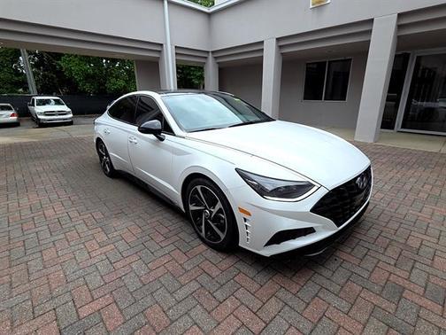 Serenity White Pearl 2023 Hyundai SONATA SEL Plus